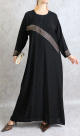 Abaya longue noire "Dubai" tissu satine decore de strass dores pour femme avec son echarpe assortie