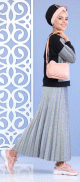 Ensemble tunique et jupe plissee de couleur noire et argentee (Vetements pudique et chic pour femme - Marque Amelis Paris)