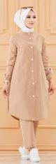 Ensemble casual : Tunique boutonnee chemise longue et son pantalon assorti (Vetement Hijab femme moderne) - Couleur biscuit