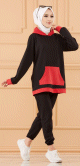Ensemble survetement decontracte (Vetement de sport pour femme voilee) - Tunique couleur noir et pantalon rouge