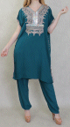 Ensemble Deux pieces tunique pantalon (style Jabador) avec broderies et pompons pour femme - Couleur bleu petrole